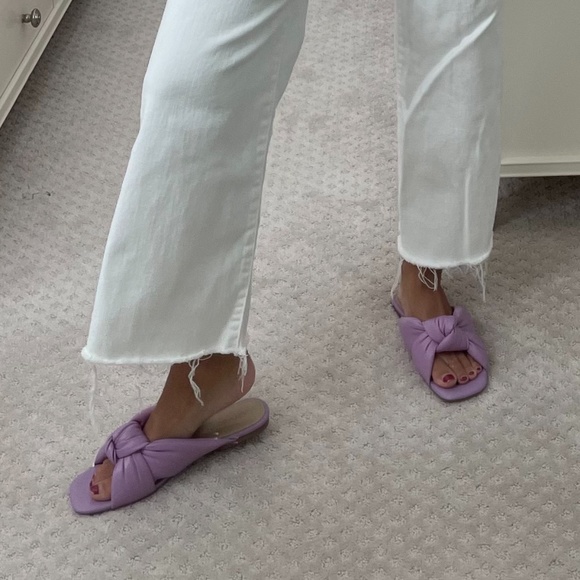 Puffy Ruched Sandals - Picture 8 of 8